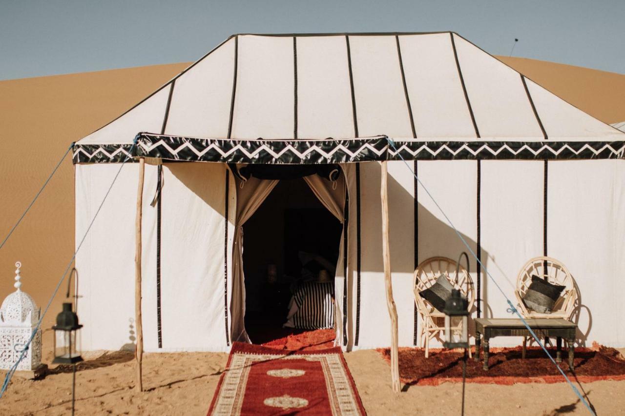 Desert Luxury Camp Erg Chigaga Hotel El Gouera Exterior photo